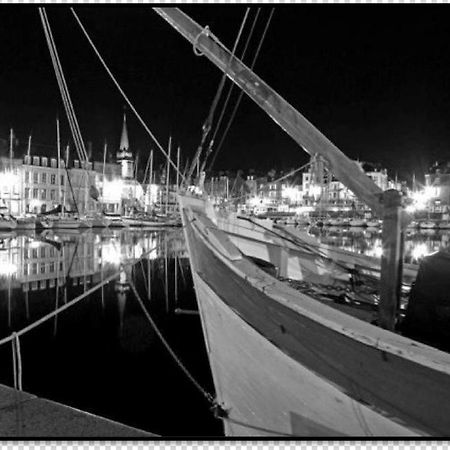 Appartamento Le Bellevue - Beautiful Sea View Honfleur Esterno foto